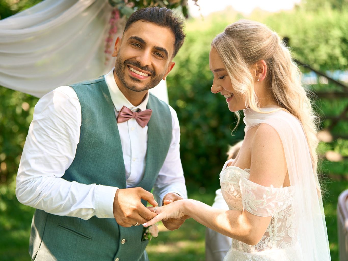 Hochzeit-Ringtausch-Freie-Trauung